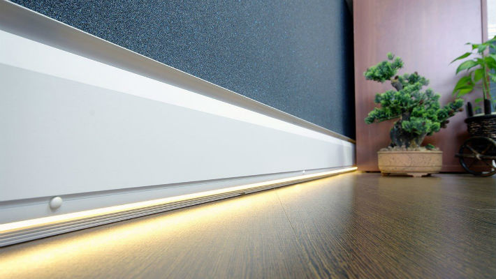 Как можно красиво обойтись без напольных плинтусов