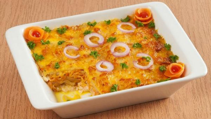 Курица по-французски — нежное филе под овощным одеялом