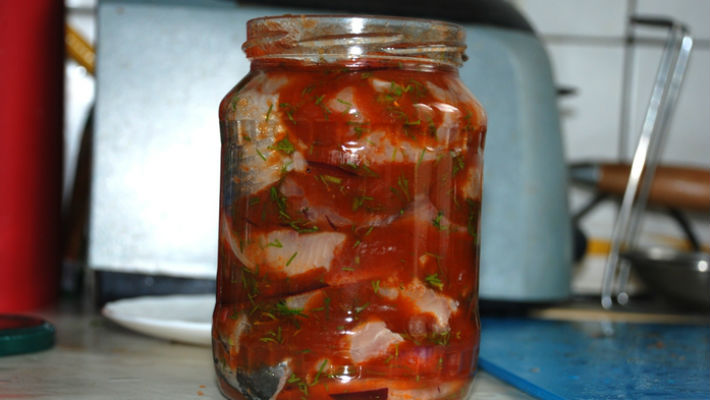 Рыба в томатном соусе. Домашнее консервирование