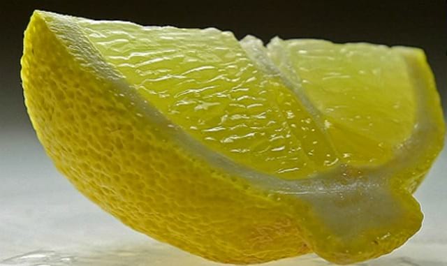 Как улучшить свое состояние с помощью лимонной воды