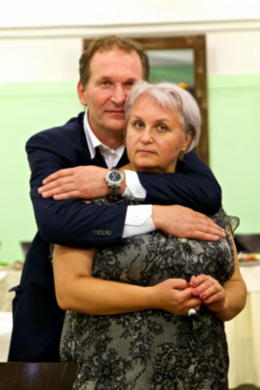 «Буду верен тебе до 90 лет, а потом уж извини…»: а вы видели жену актера Федора Добронравова?