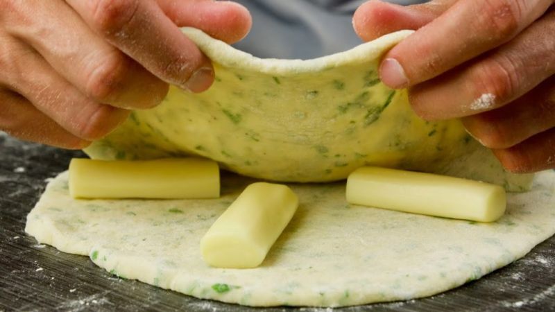 Вас будут умолять о добавке! Лепёшки-застёжки с сюрпризом и без всяких дрожжей!