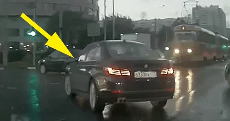 Мистический случай произошёл в России: на дорогу выехала машина-призрак, появившаяся из ниоткуда
