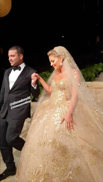 Огромный торт, шикарное платье и звездные гости: как дизайнер Эли Сааб женил сына