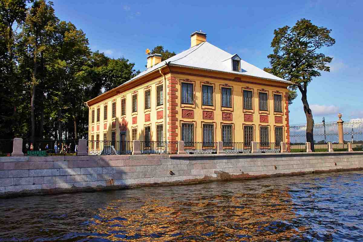 Самые известные дворцы Санкт-Петербурга